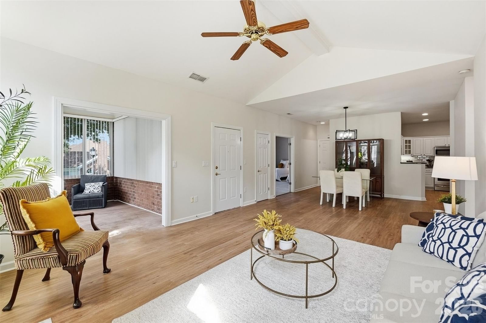 9920 Park Willow Drive, Charlotte, NC 28210 - Photo 4