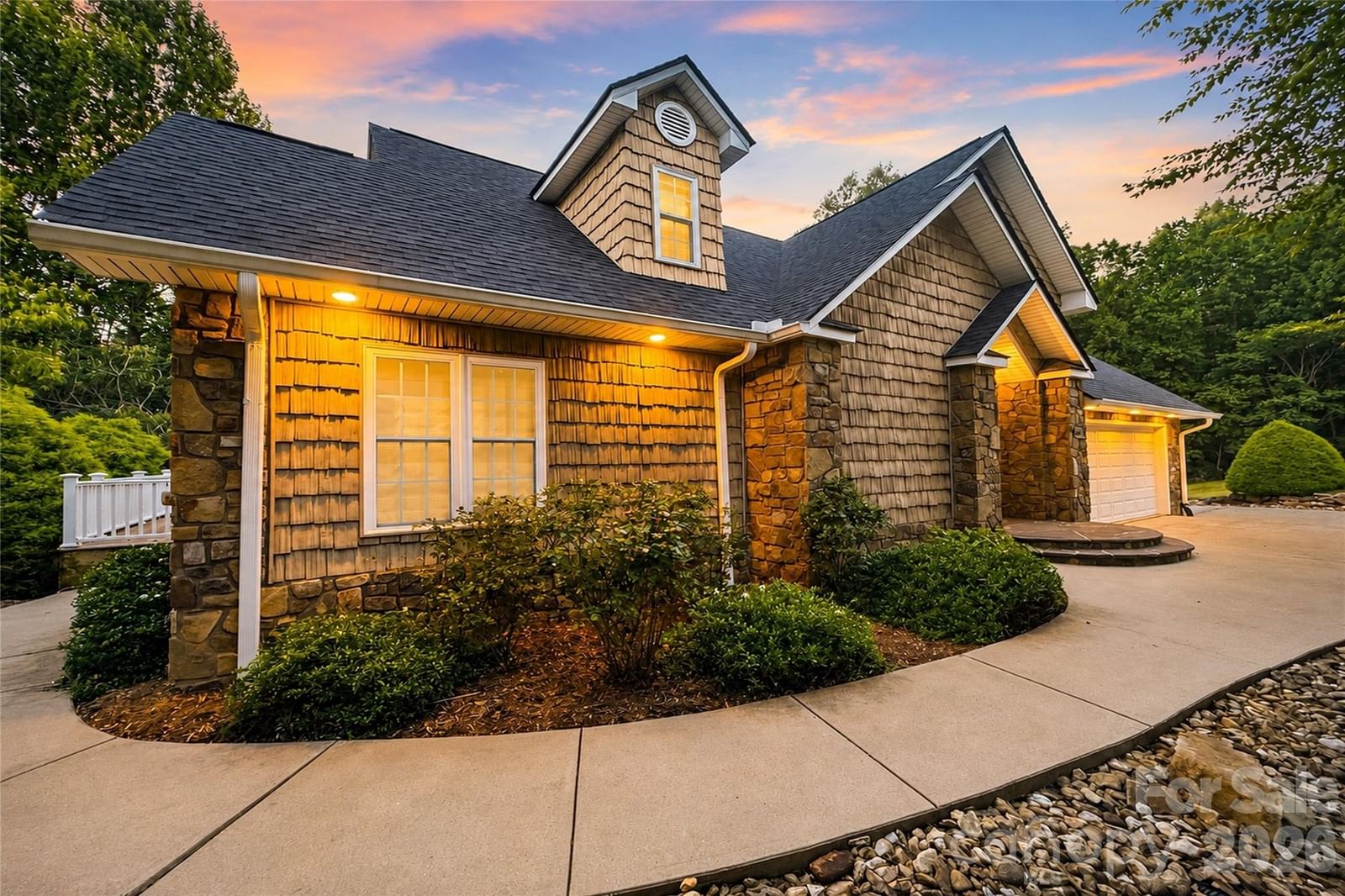 6047 Chaucer Lane, Granite Falls, NC 28630 - Photo 2