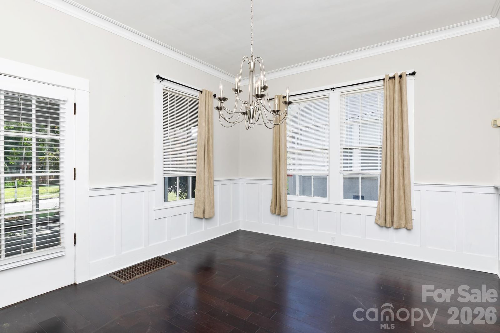 157 Walnut Street, Chester, SC 29706 - Photo 5
