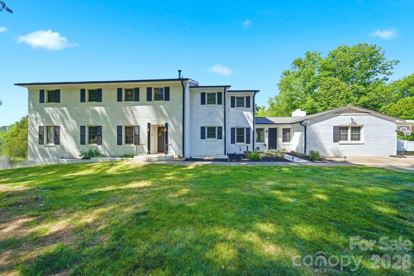 701 Iowa Avenue, Bessemer City, NC 28016