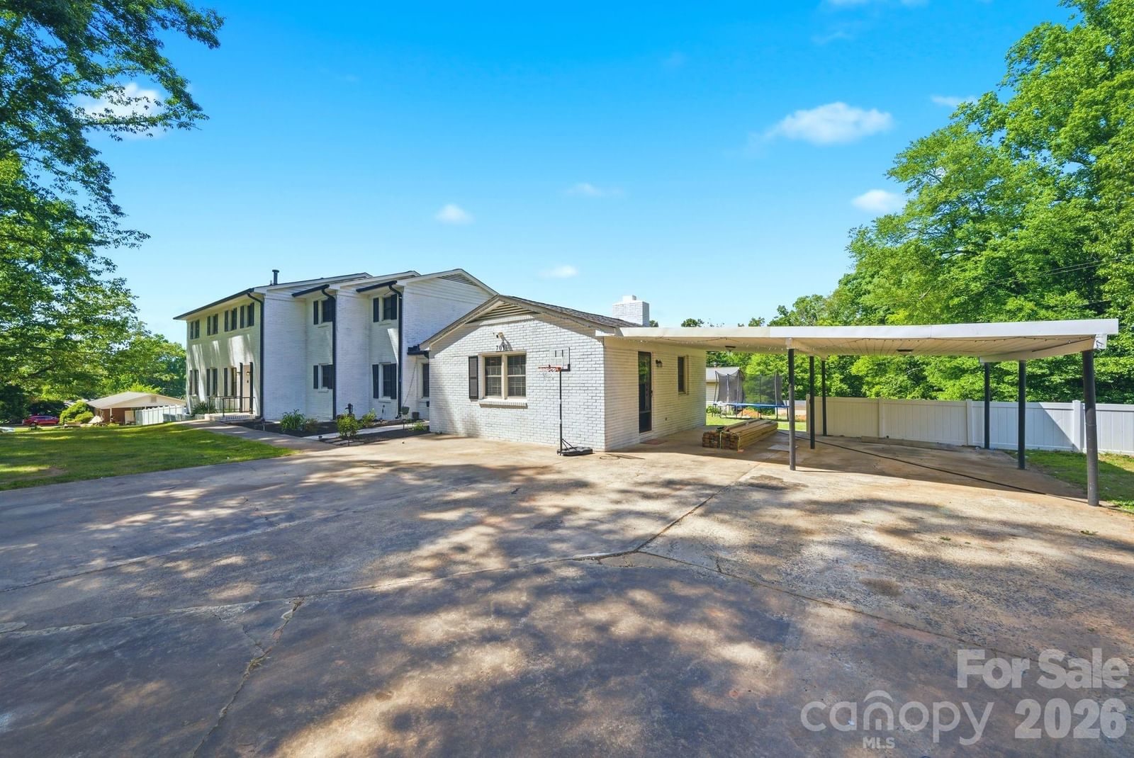 701 Iowa Avenue, Bessemer City, NC 28016 - Photo 2