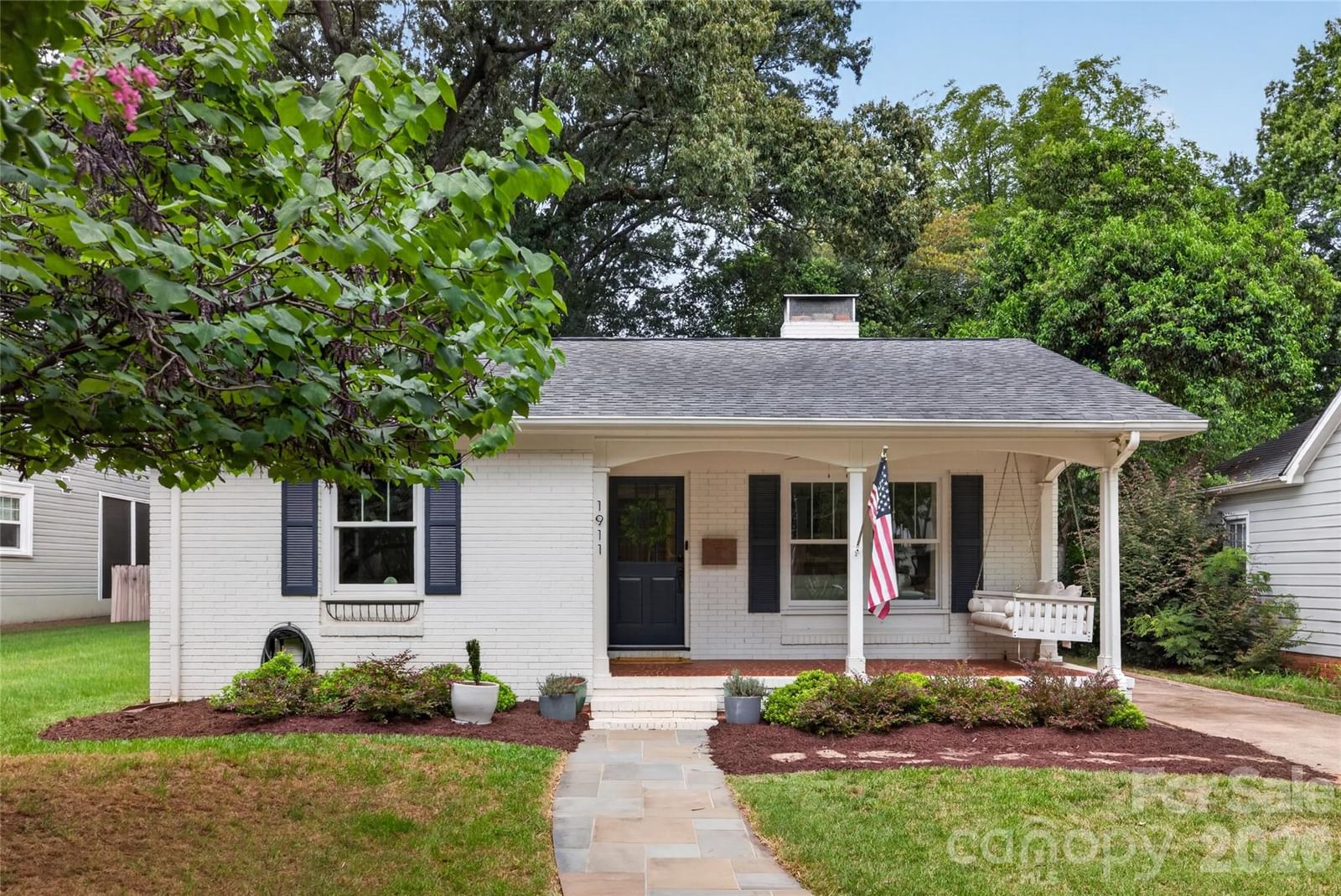 1911 Club Road, Charlotte, NC 28205