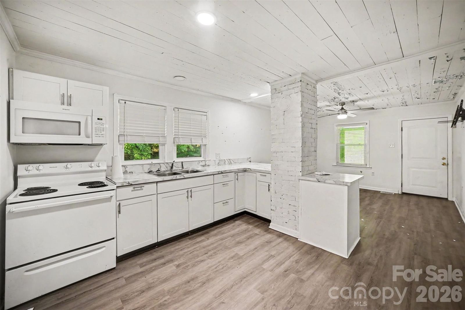3069 Chinook Trail, Lincolnton, NC 28092 - Photo 2