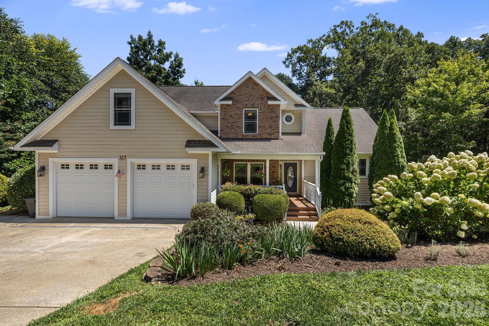 329 Scarlet Tanager Court, Arden, NC 28704