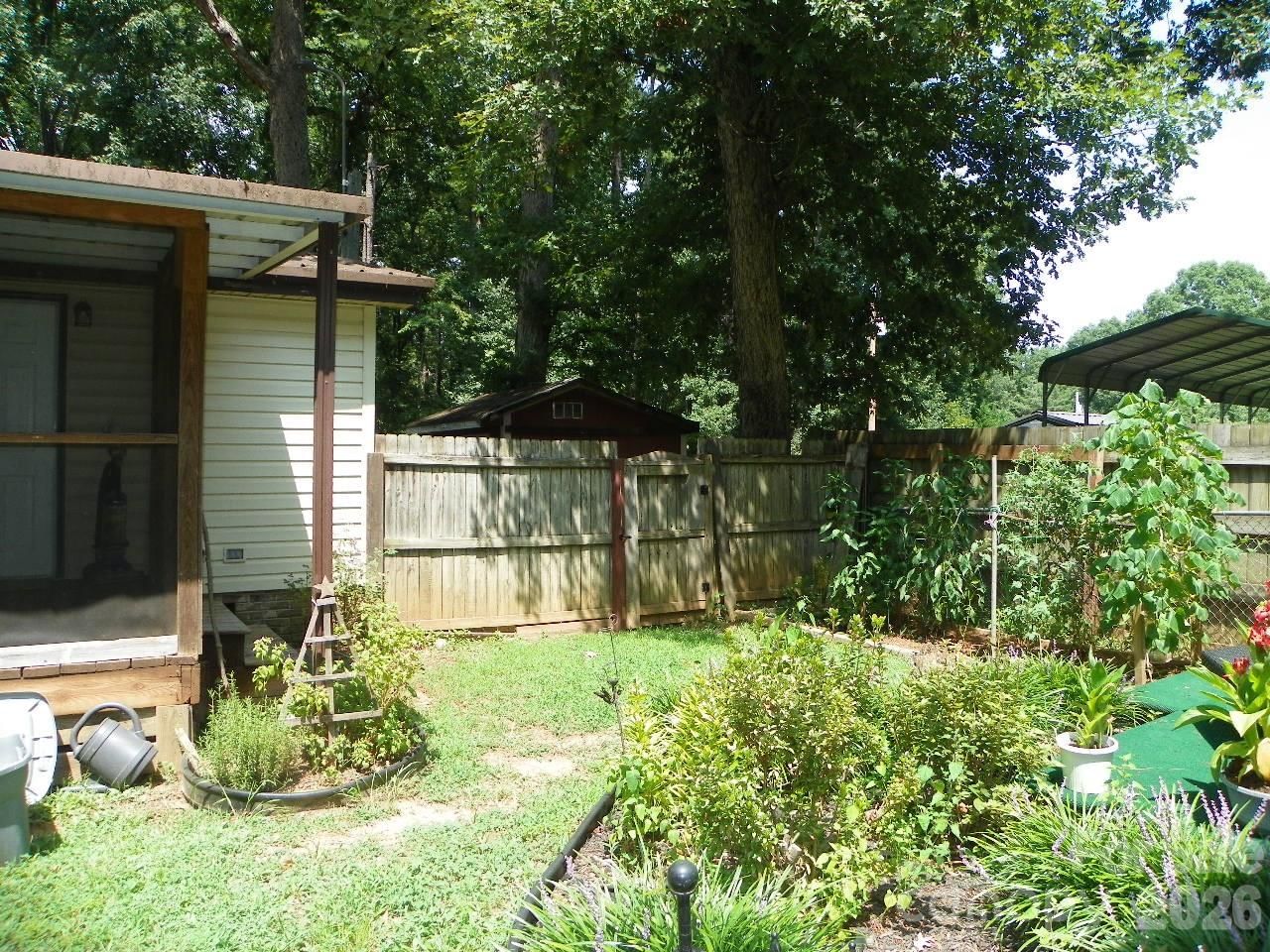 162 Fifth Avenue, New London, NC 28127 - Photo 4