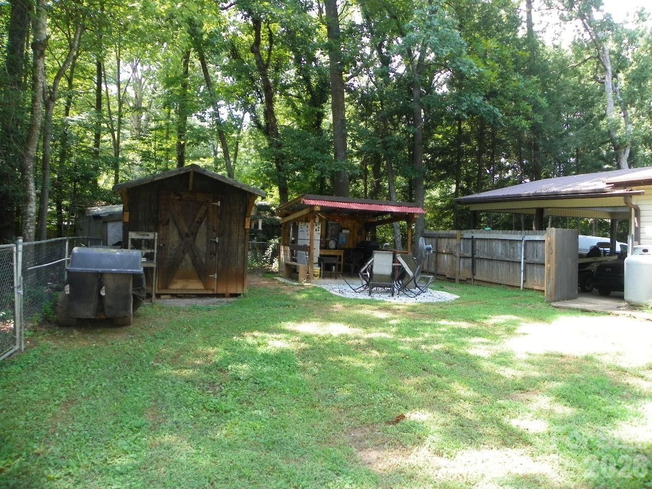 162 Fifth Avenue, New London, NC 28127 - Photo 5