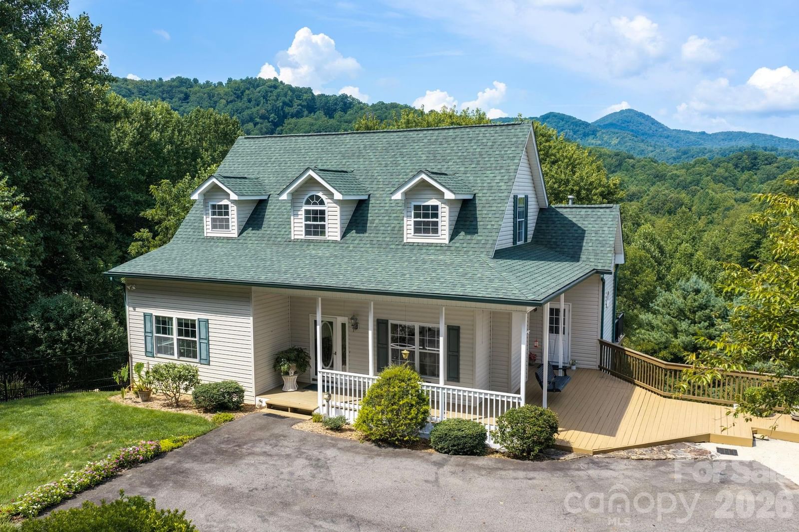 92 Lindon Cove Road, Candler, NC 28715
