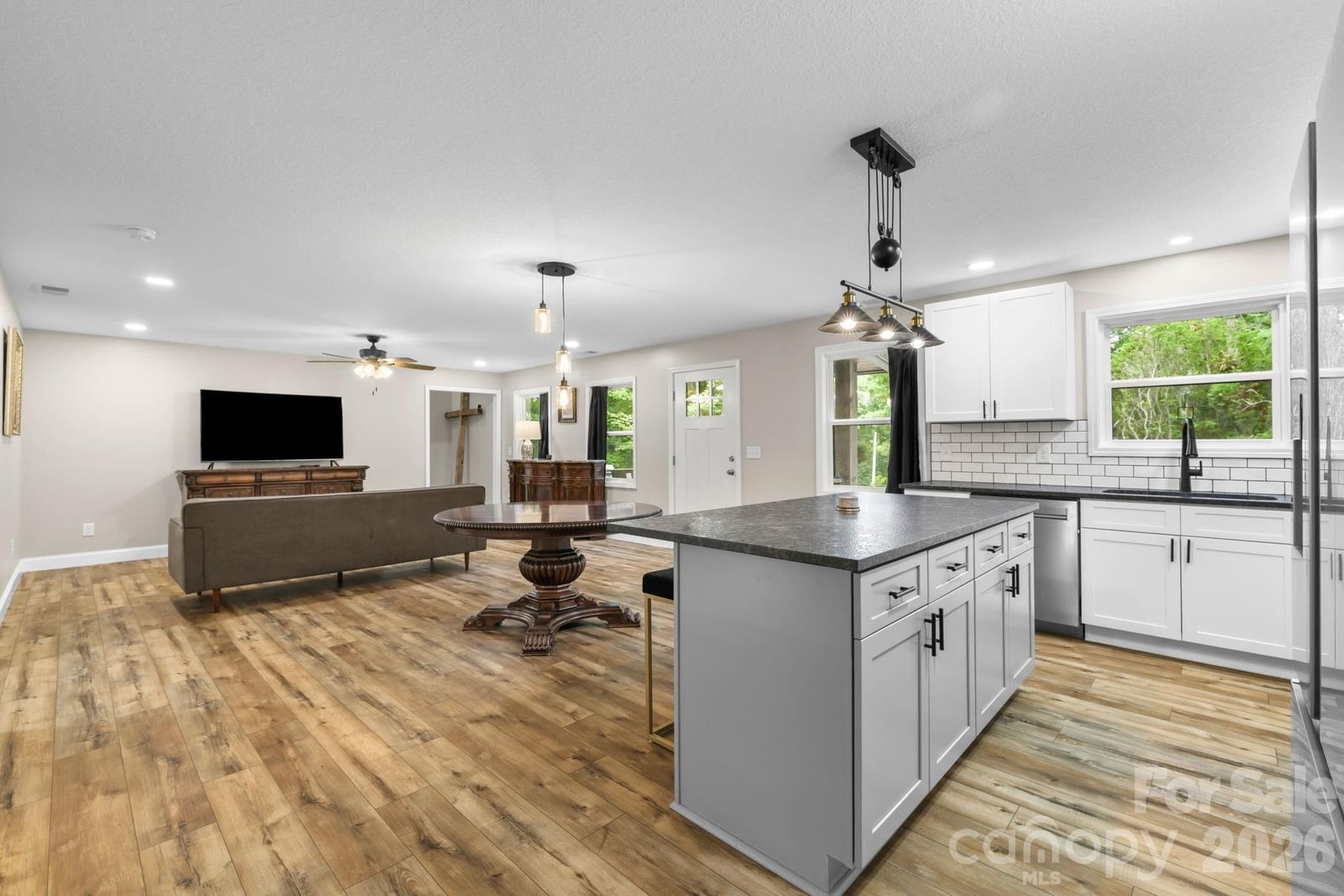 431 Judds Trail, Franklin, NC 28734 - Photo 4