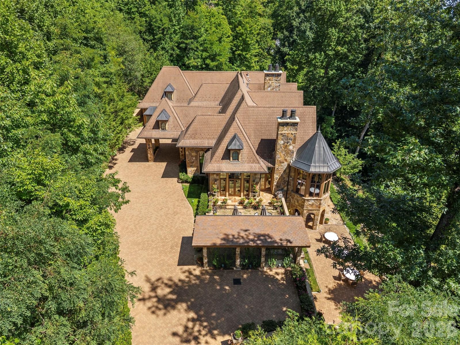 994 Clovertop Lane, Arden, NC 28704 - Photo 4