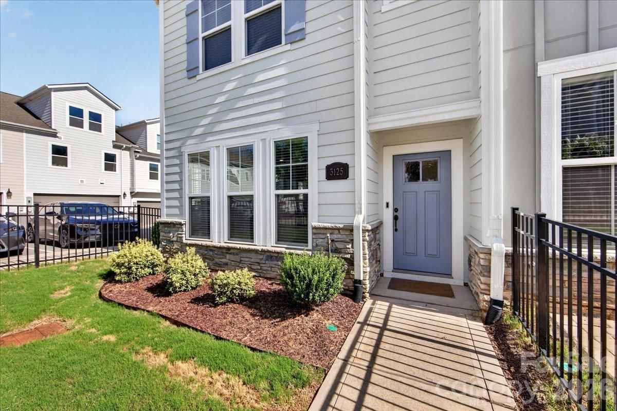 3125 Ada Mill Alley, Charlotte, NC 28205 - Photo 2