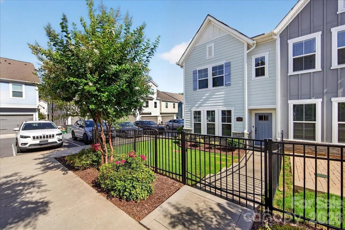 3125 Ada Mill Alley, Charlotte, NC 28205 - Photo 3