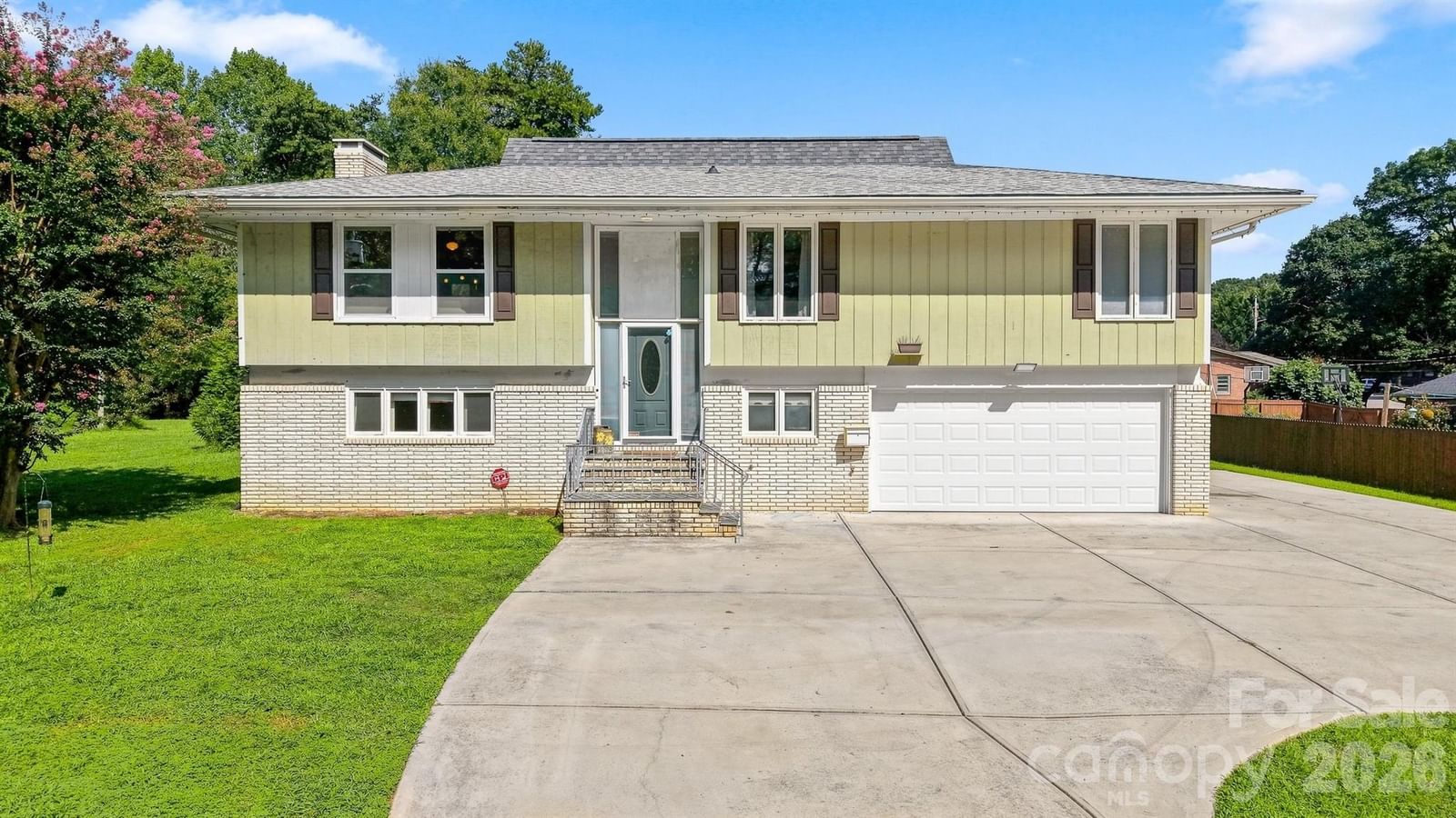 706 Springdale Road, Statesville, NC 28677 - Photo 2