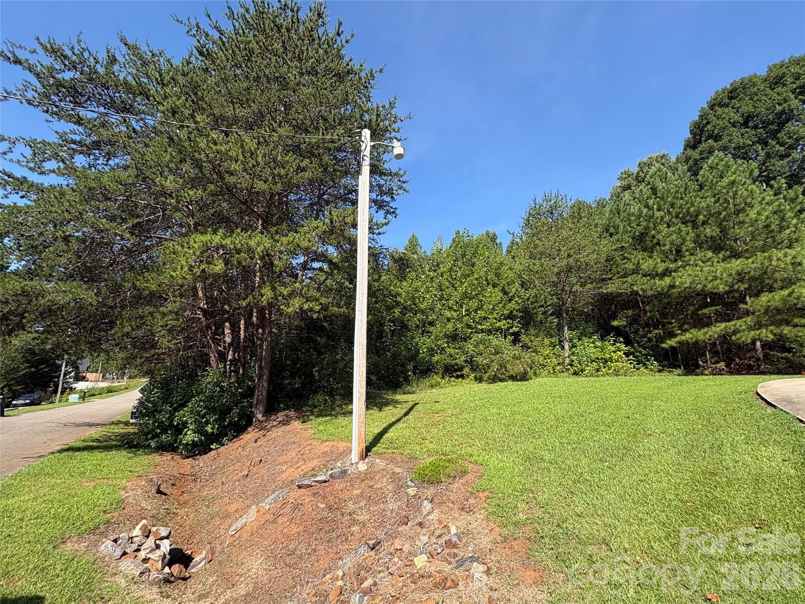 127 Yadkin River Road, Statesville, NC 28625