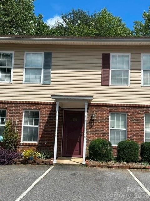 1535 20th Avenue, Hickory, NC 28601