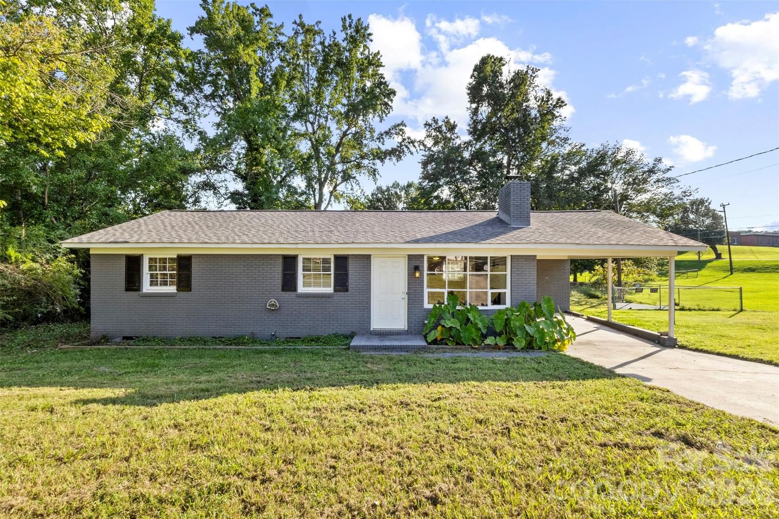 102 Central Avenue, Bessemer City, NC 28016