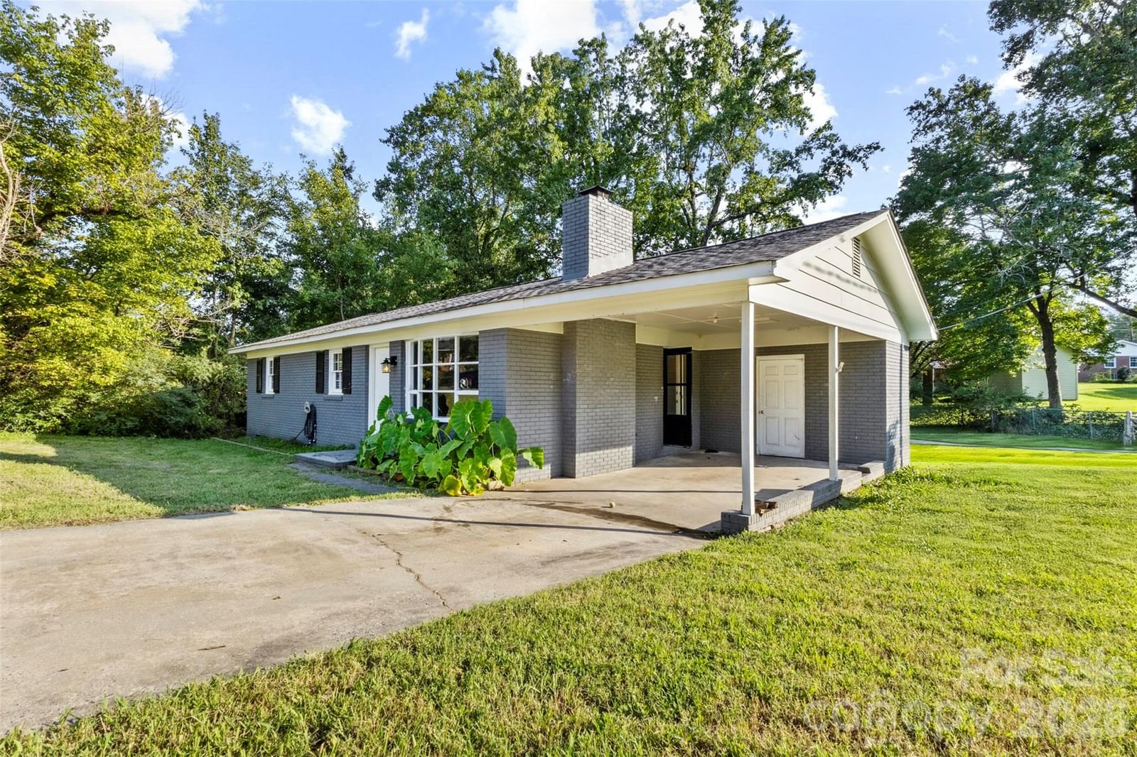 102 Central Avenue, Bessemer City, NC 28016 - Photo 2