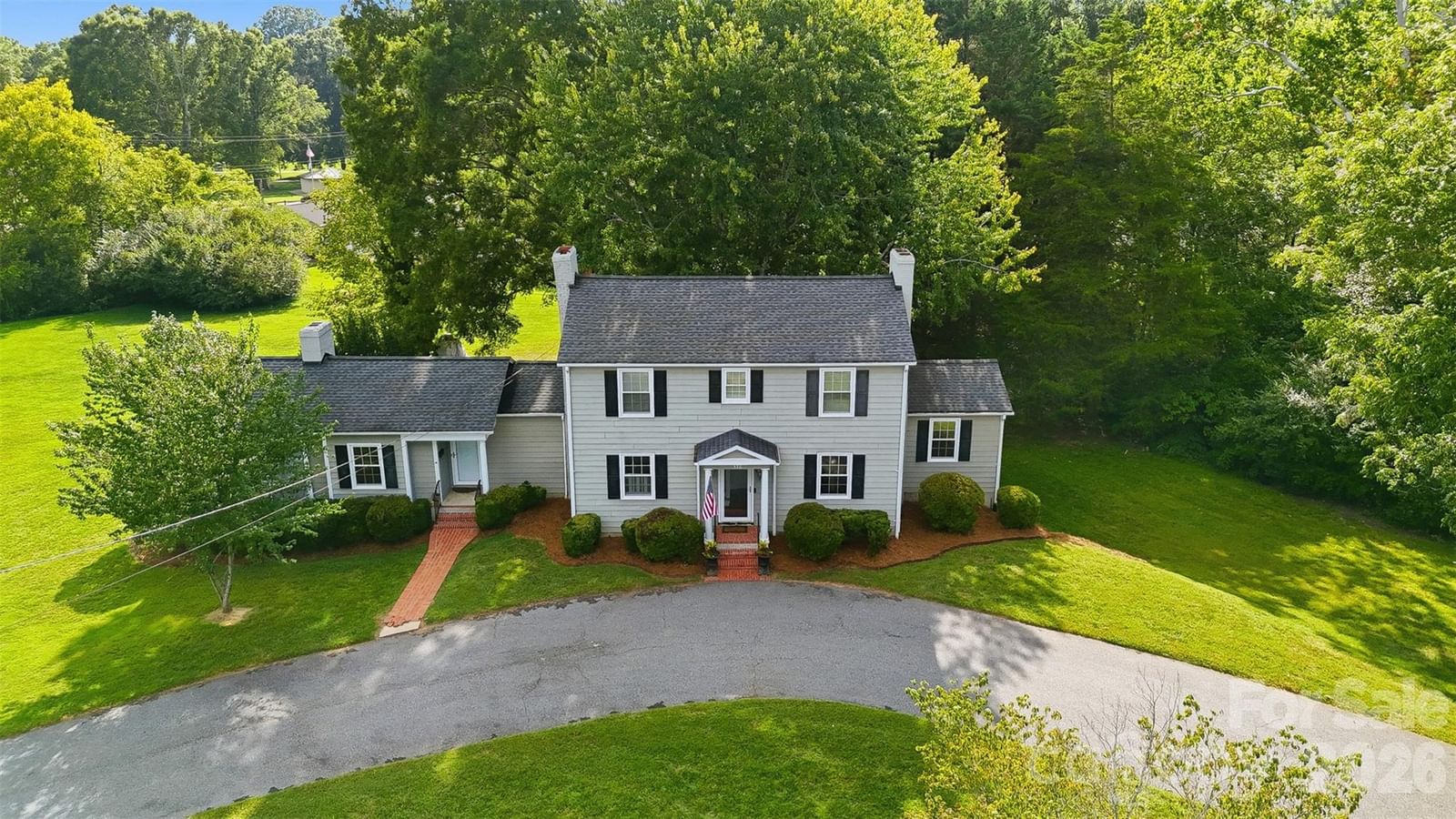330 Center Street, Taylorsville, NC 28681 - Photo 2