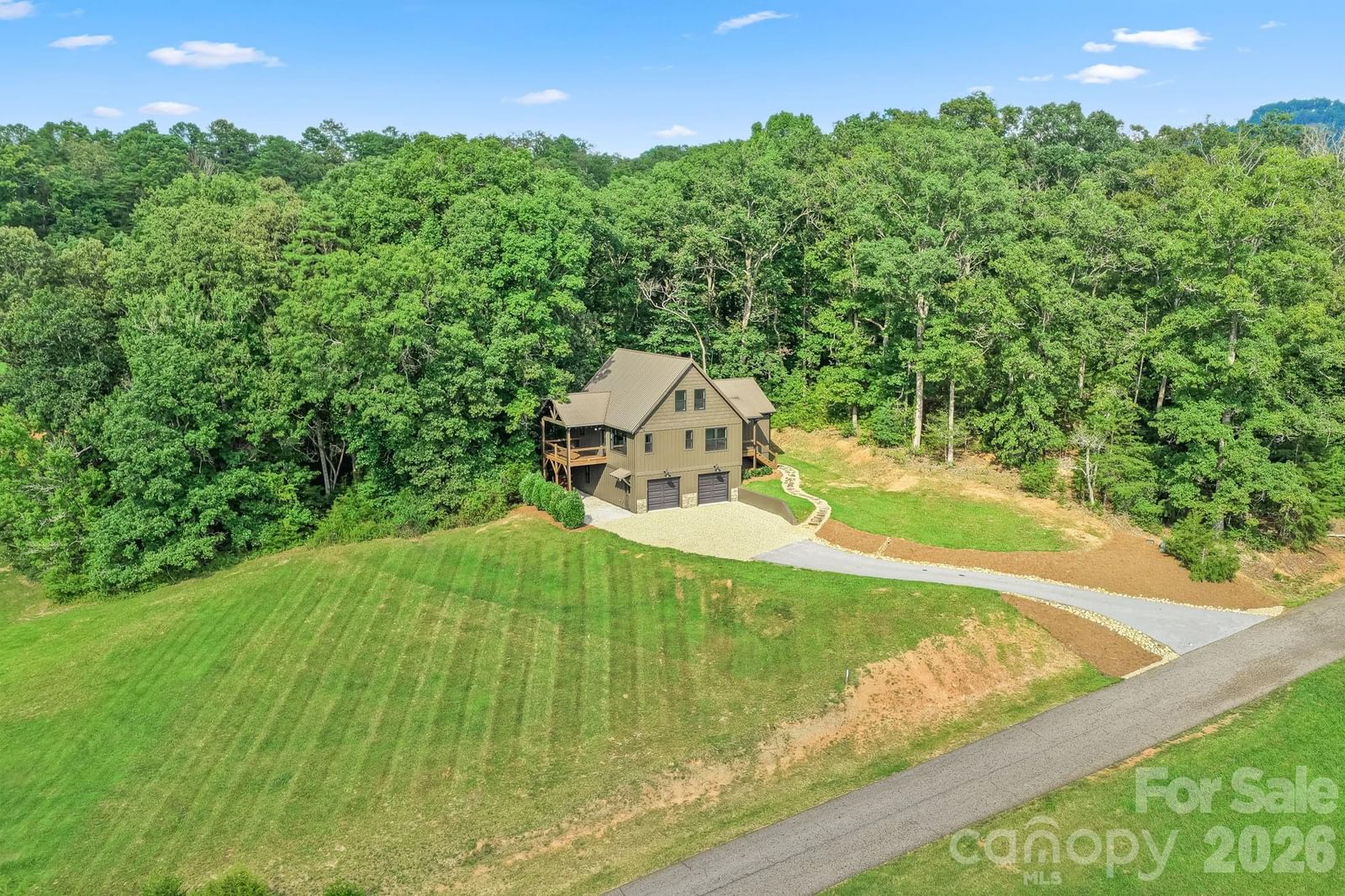 340 Porter Creek Drive, Franklin, NC 28734 - Photo 2
