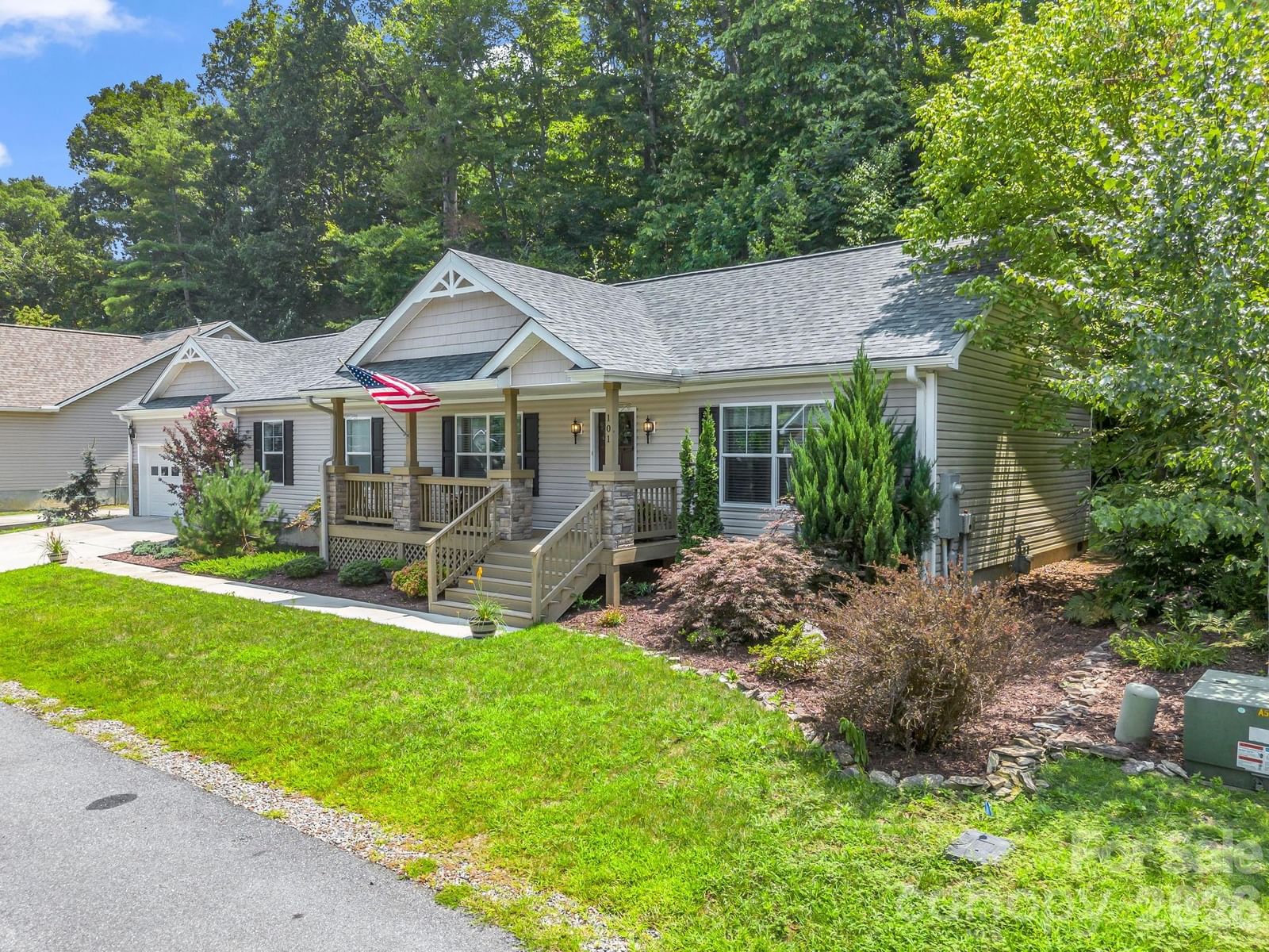 101 Plato Place, Etowah, NC 28729 - Photo 3