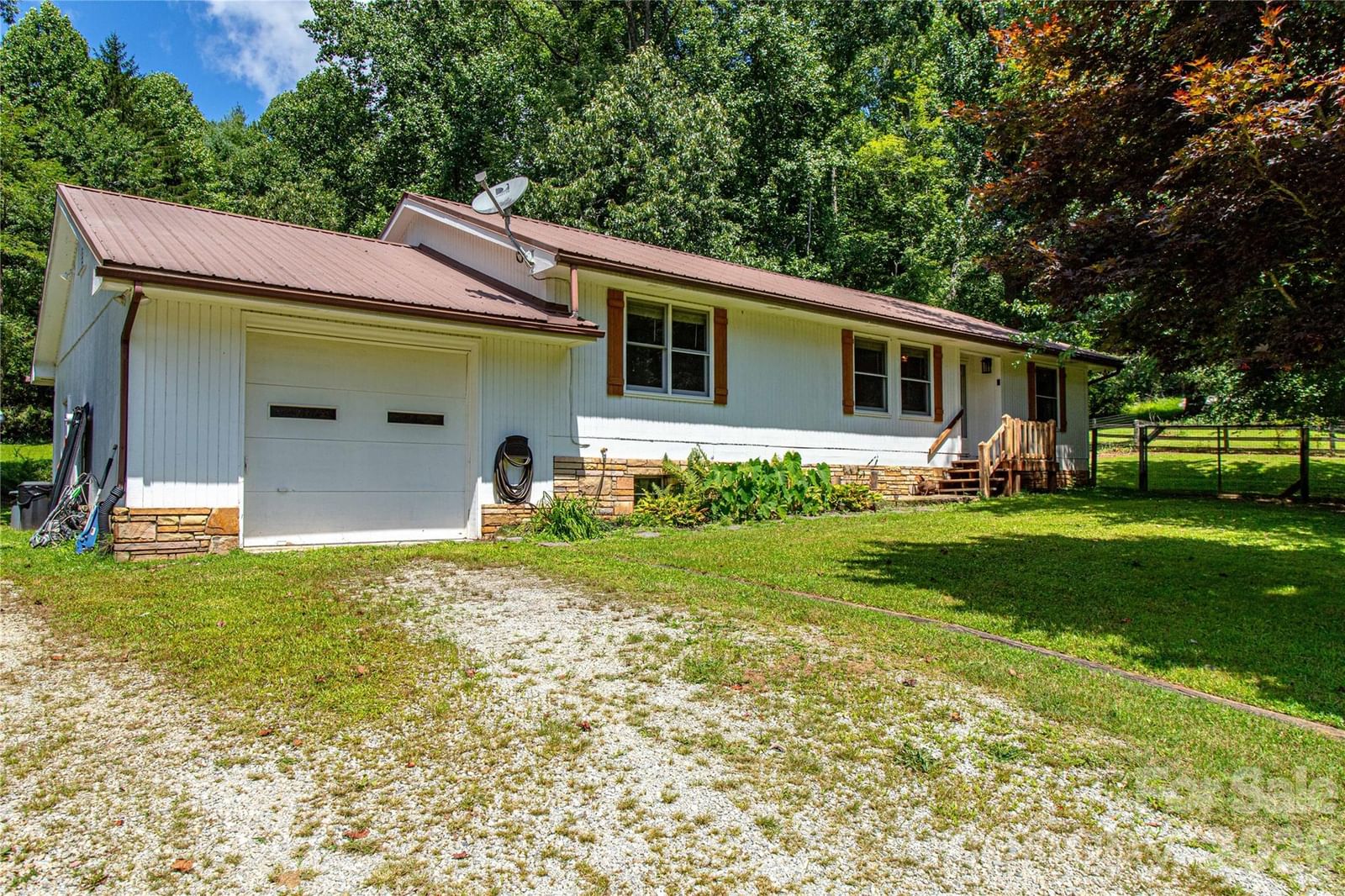 570 Flat Creek Valley Road, Lake Toxaway, NC 28747 - Photo 3