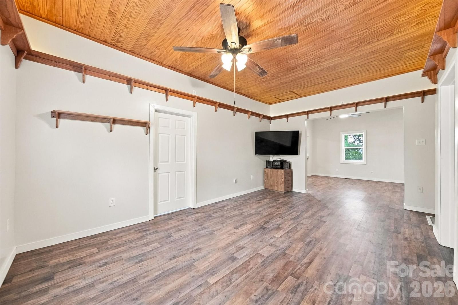 1115 Lenoir Avenue, Lenoir, NC 28645 - Photo 3