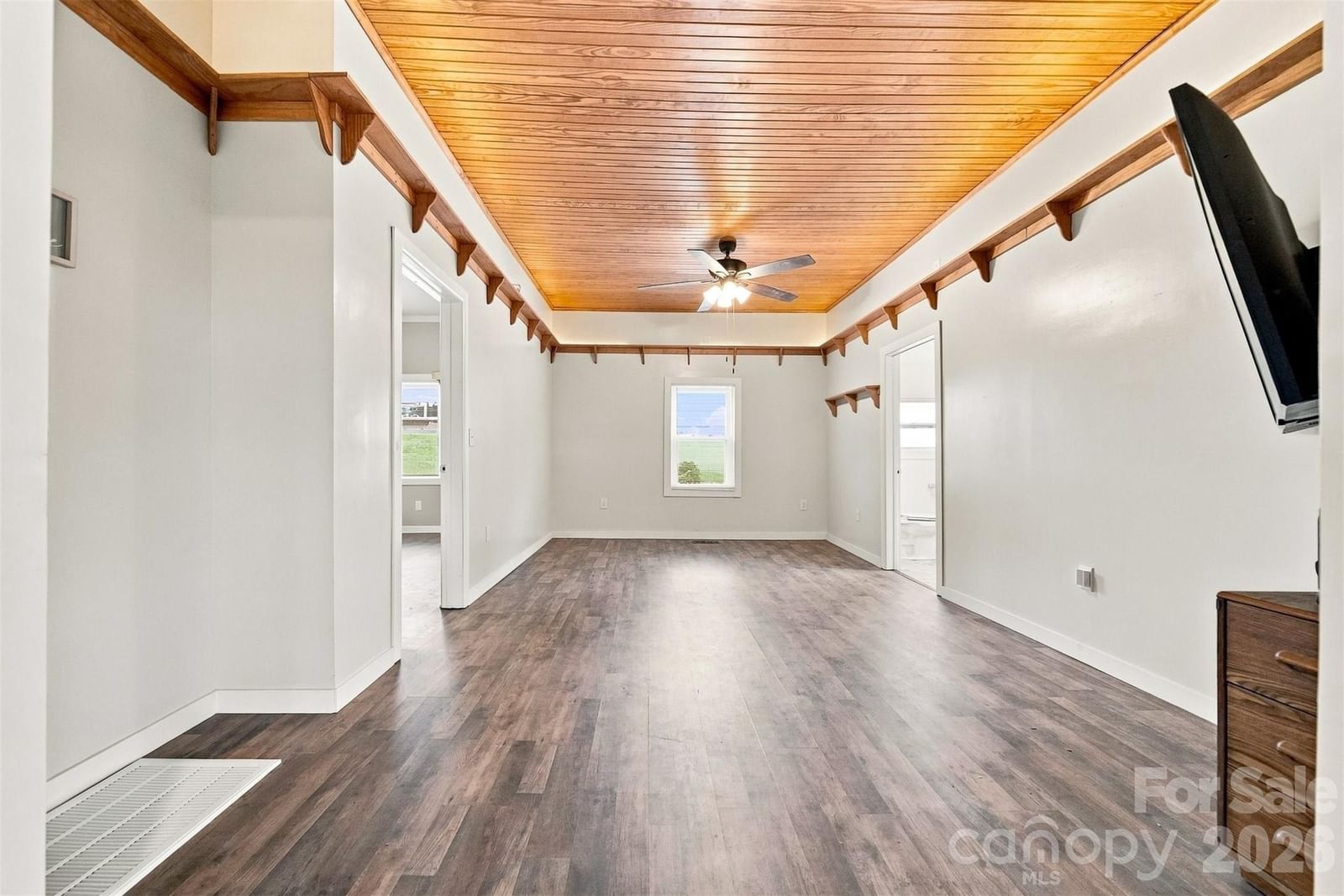 1115 Lenoir Avenue, Lenoir, NC 28645 - Photo 4