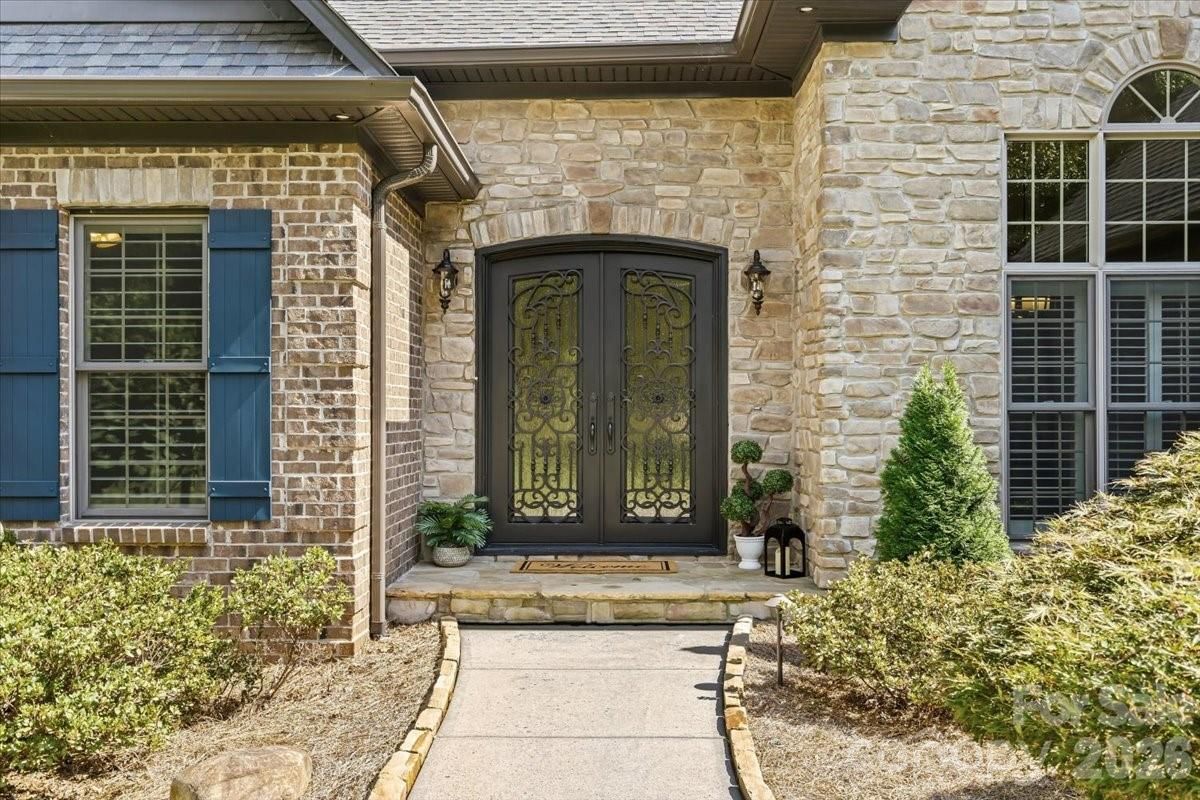 7832 Chapel Creek Drive, Denver, NC 28037 - Photo 2