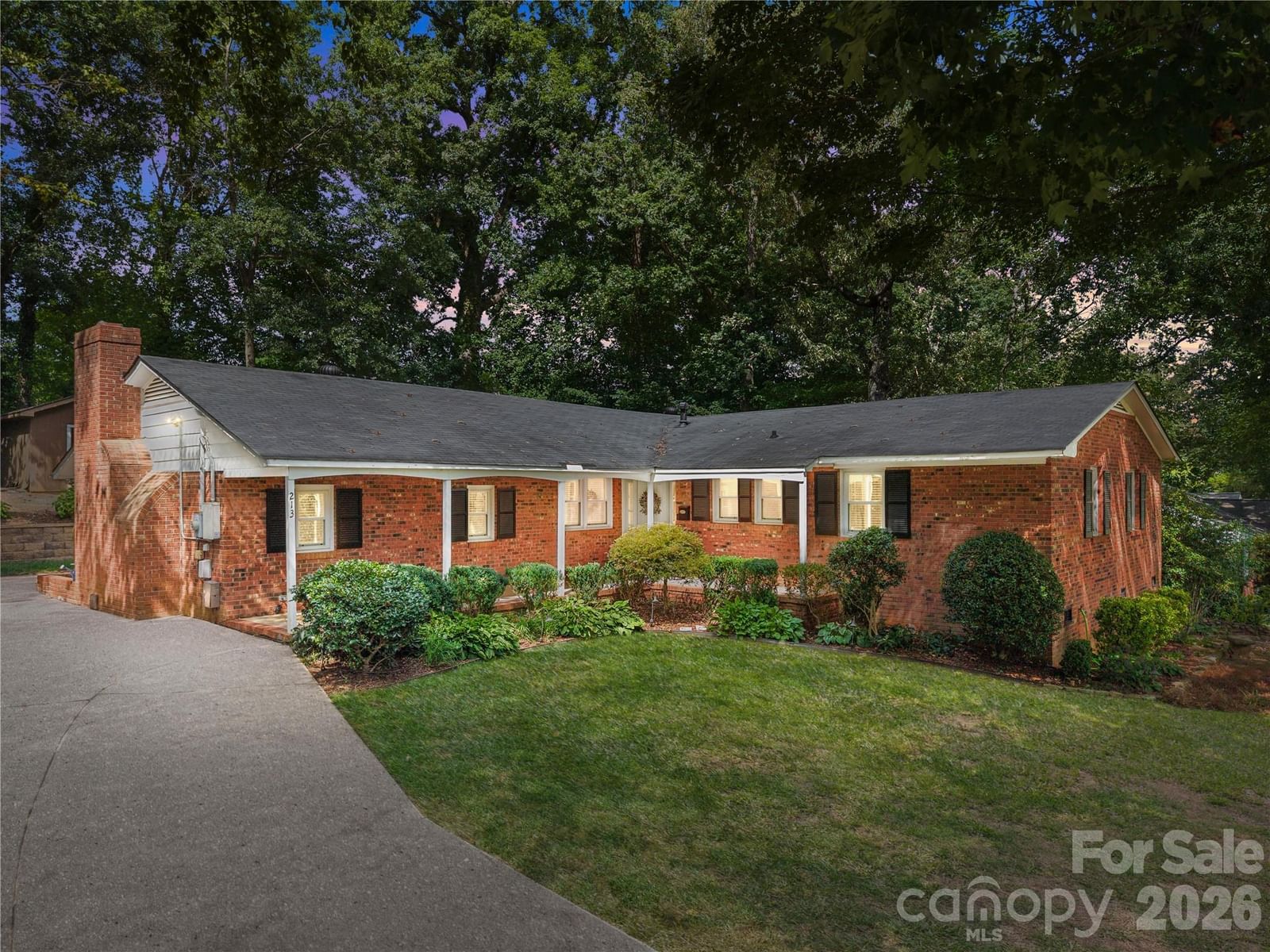 213 Dogwood Drive, Mount Holly, NC 28120