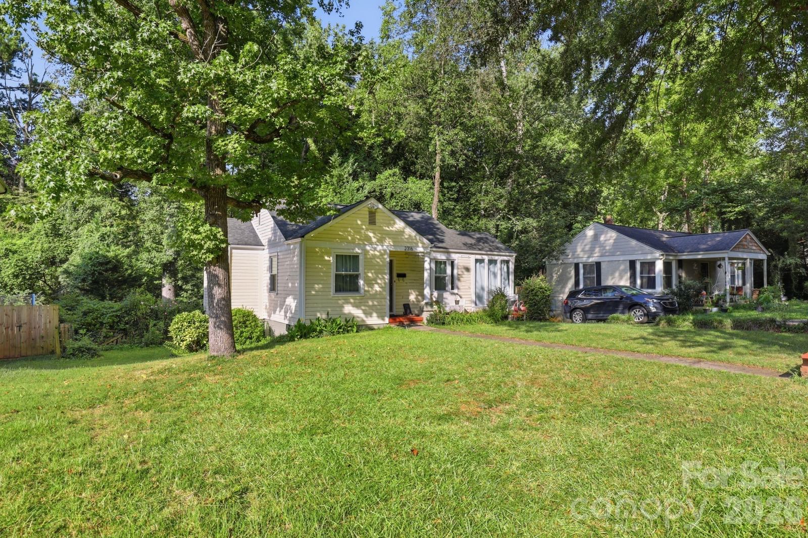 2316 Kingsbury Drive, Charlotte, NC 28205 - Photo 3