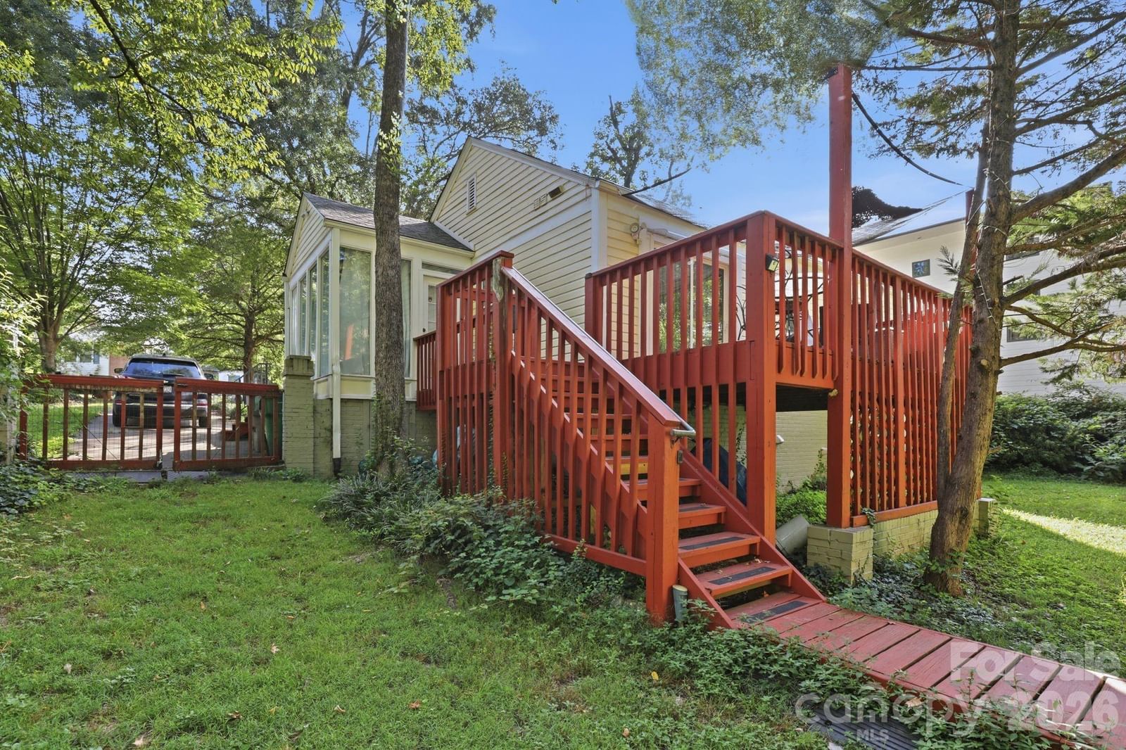 2316 Kingsbury Drive, Charlotte, NC 28205 - Photo 5