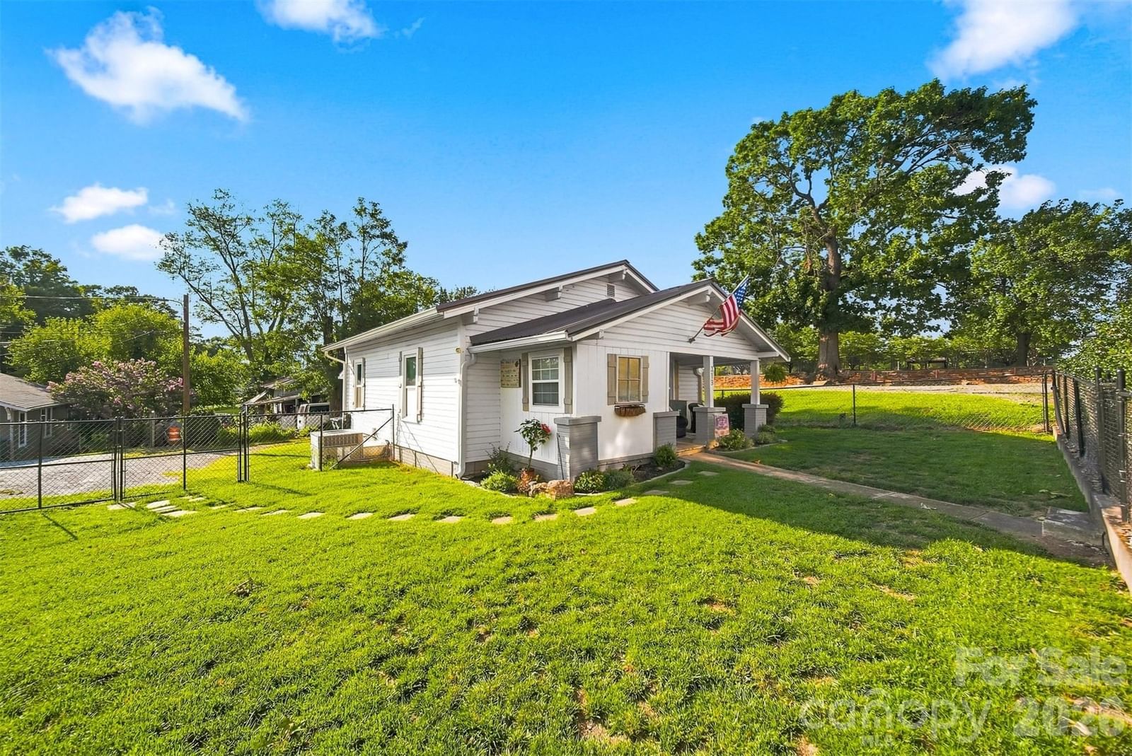 213 Colombo Street, Valdese, NC 28690