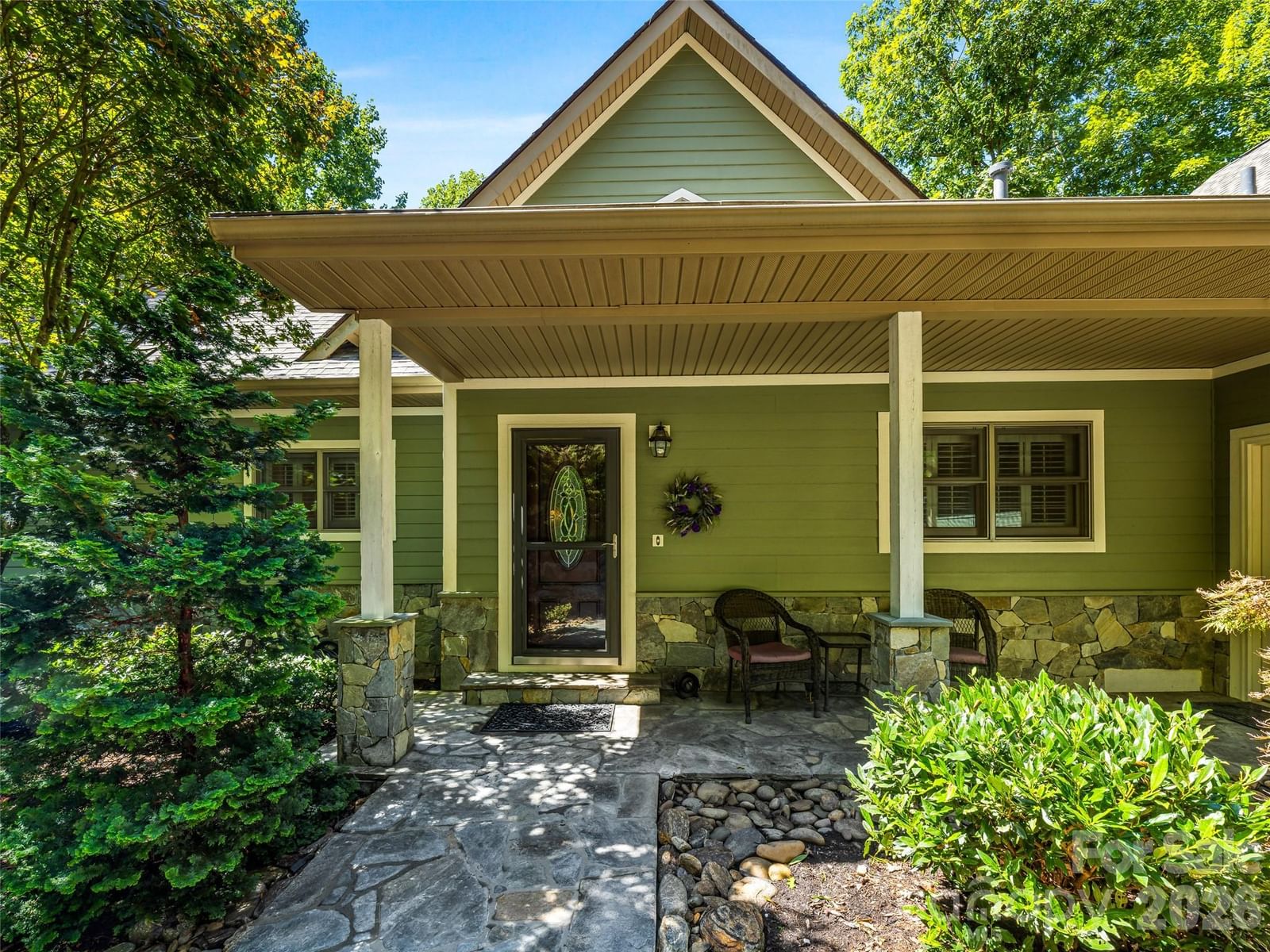 38 Mountain Crest Drive, Hendersonville, NC 28739 - Photo 2