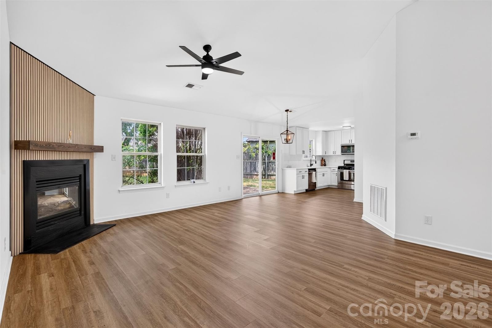 5733 Cardington Court, Charlotte, NC 28216 - Photo 4