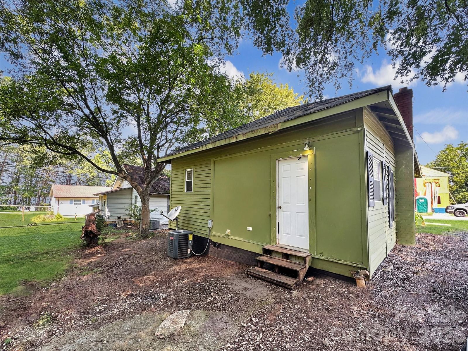 303 B Street, Newton, NC 28658 - Photo 5