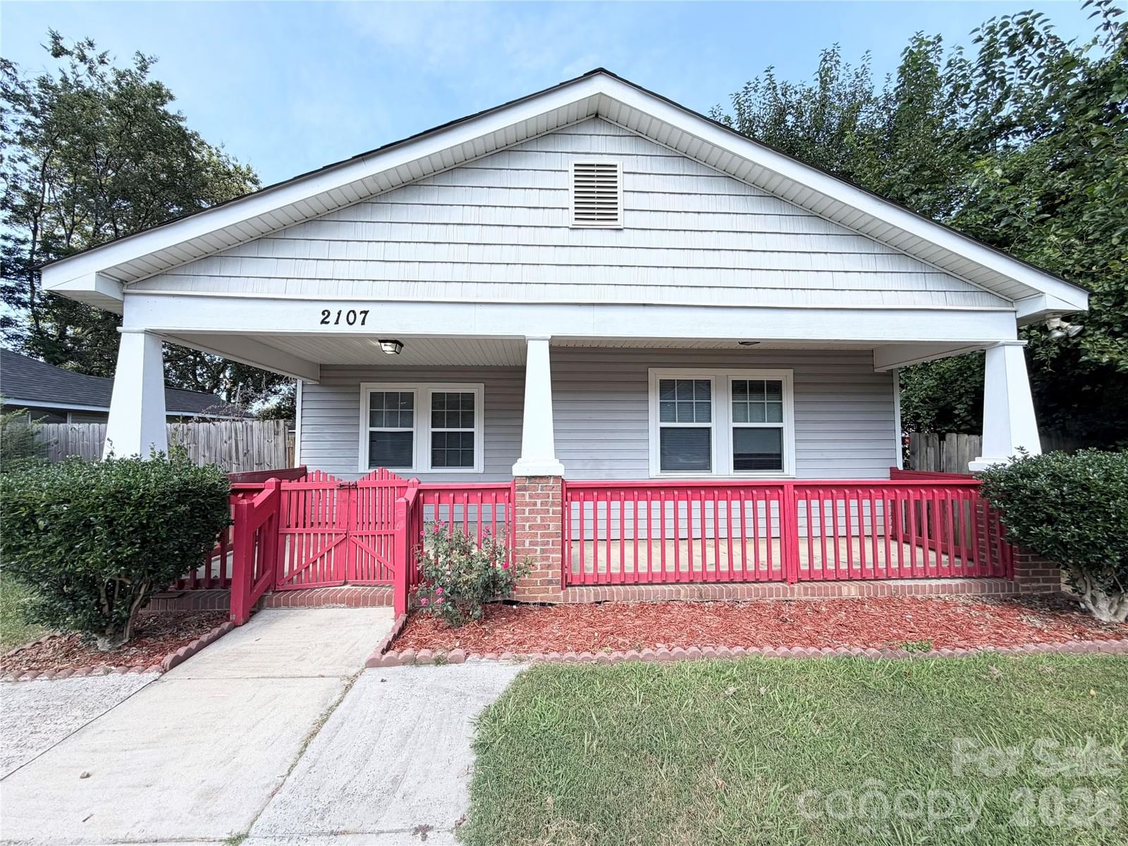 2107 Custer Street, Charlotte, NC 28216 - Photo 3