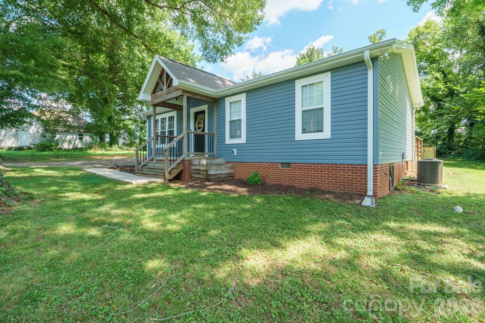 607 17th Street, Newton, NC 28658 - Photo 3