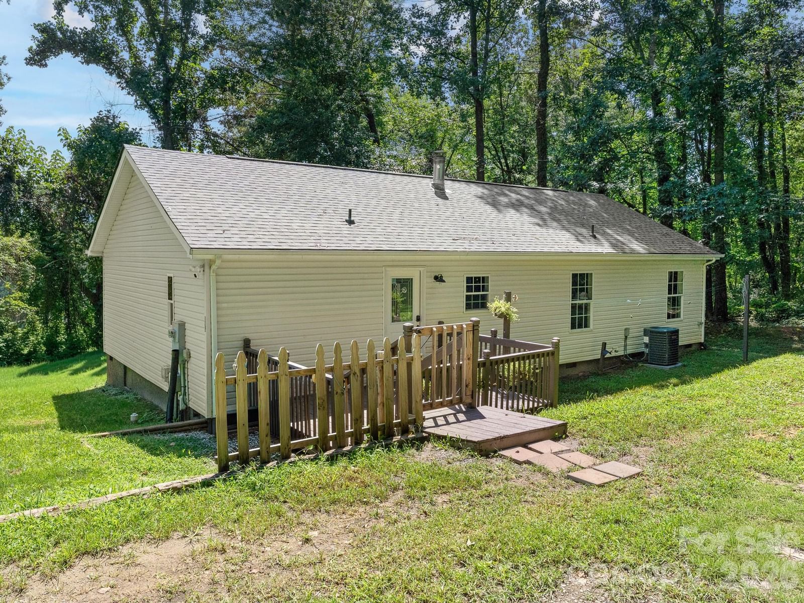 195 Shiloh Road, Asheville, NC 28803 - Photo 2