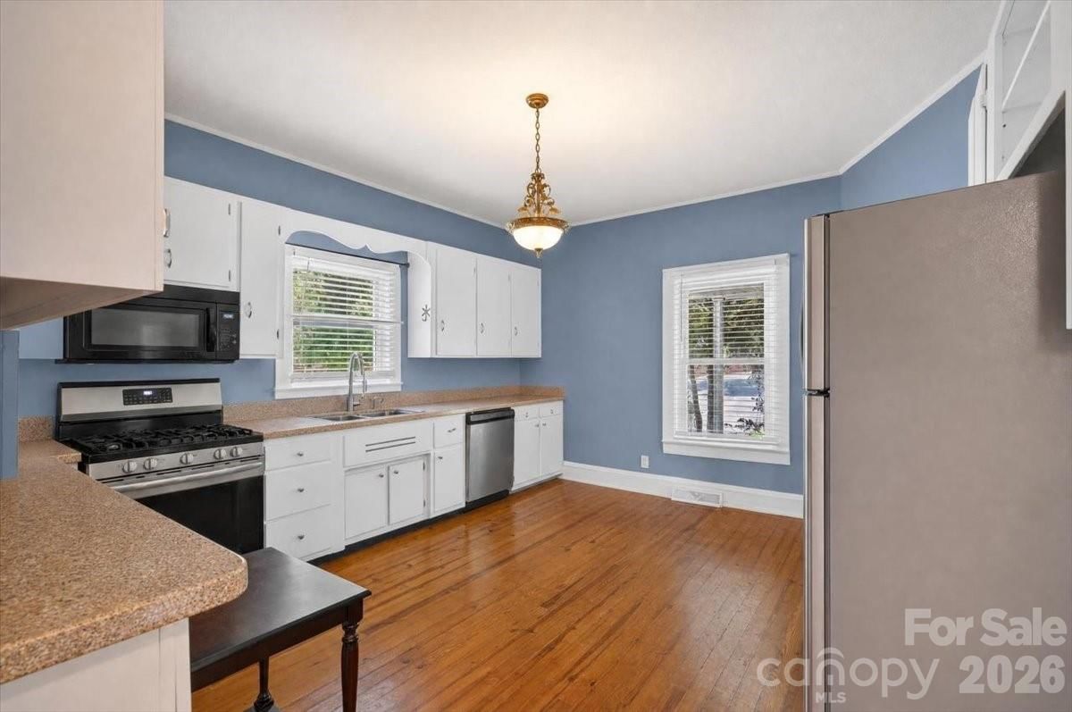 619 Mountain Street, Cherryville, NC 28021 - Photo 4