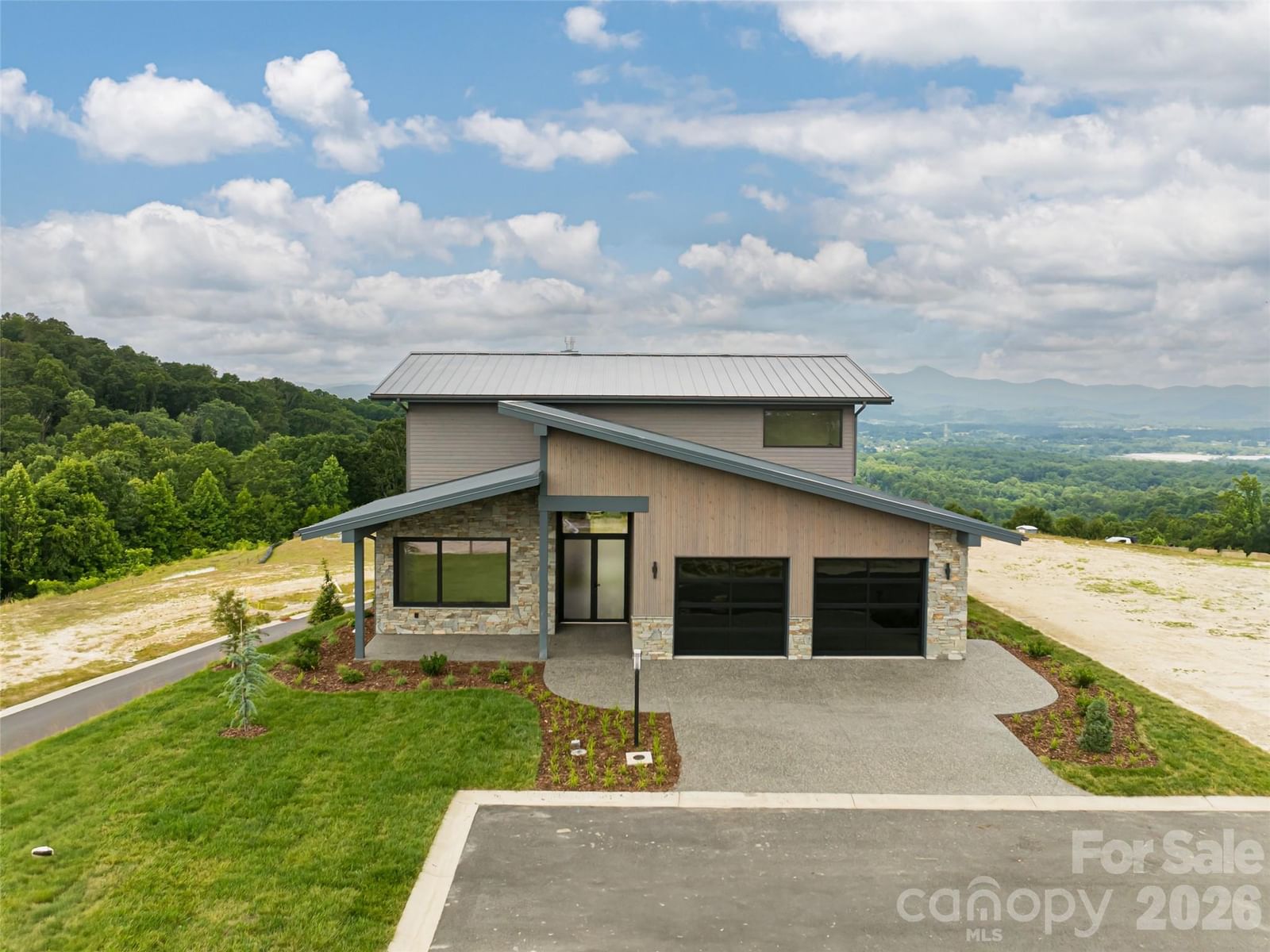 24 Watchman Drive, Hendersonville, NC 28791 - Photo 2