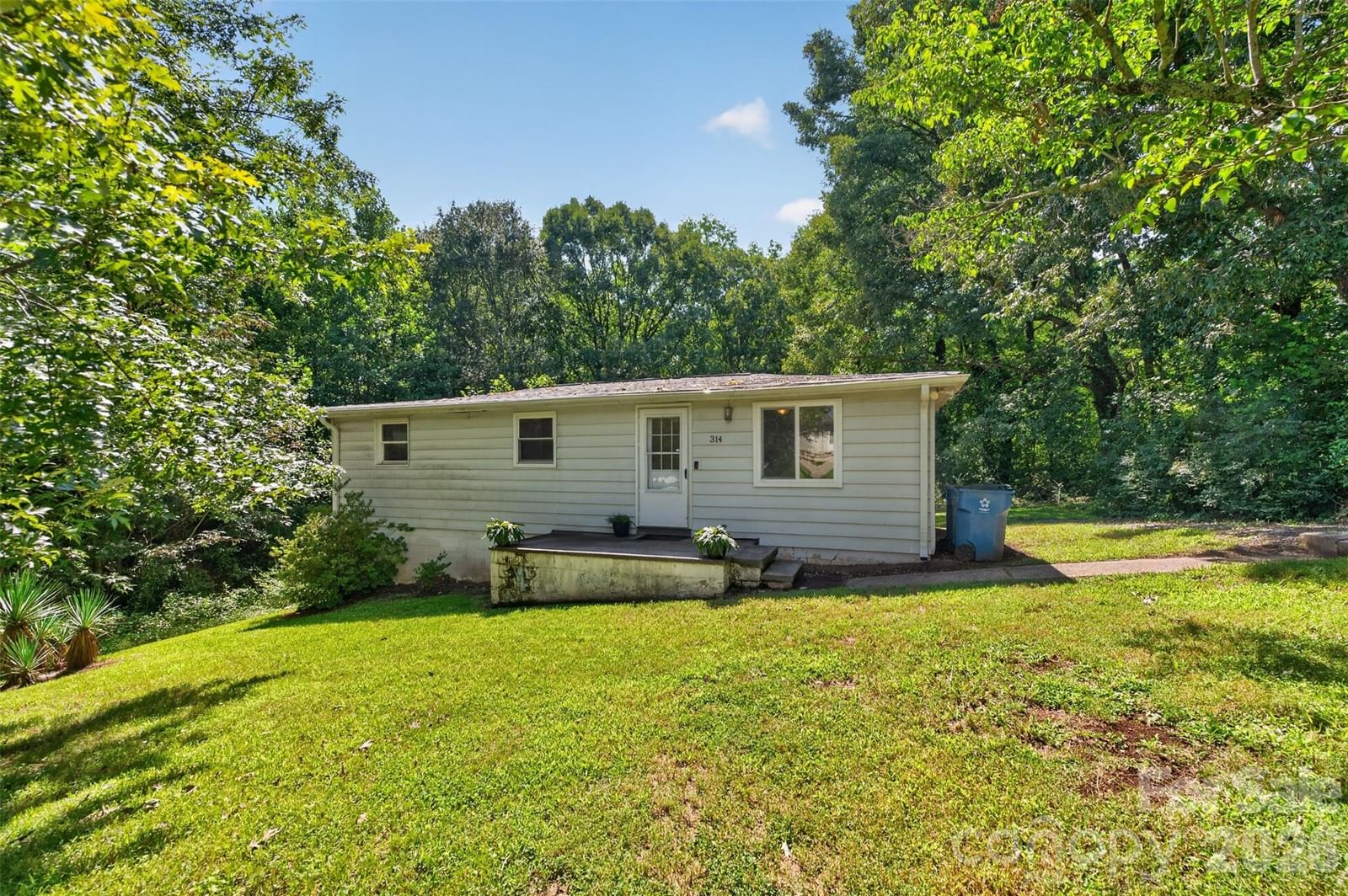 314 22nd Street Court, Hickory, NC 28602 - Photo 3