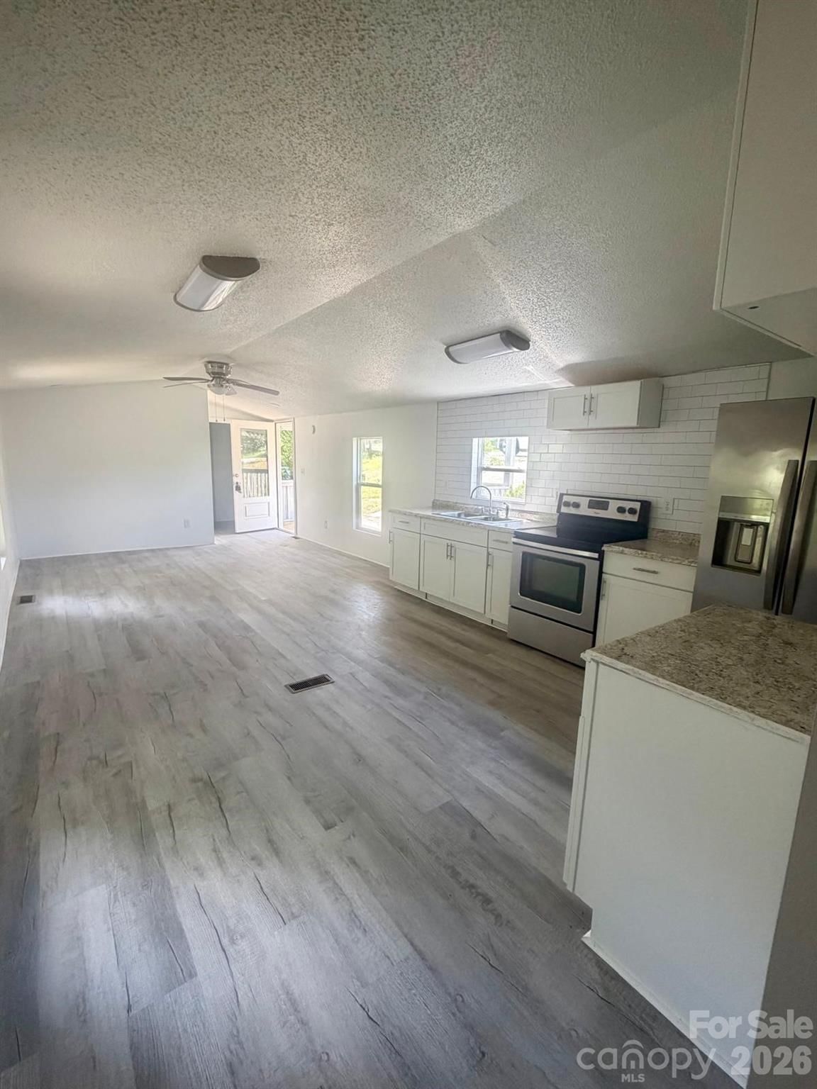 111 Cloverleaf Drive, Clover, SC 29710 - Photo 5