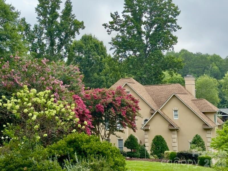 135 Ridgetop Road, Mooresville, NC 28117