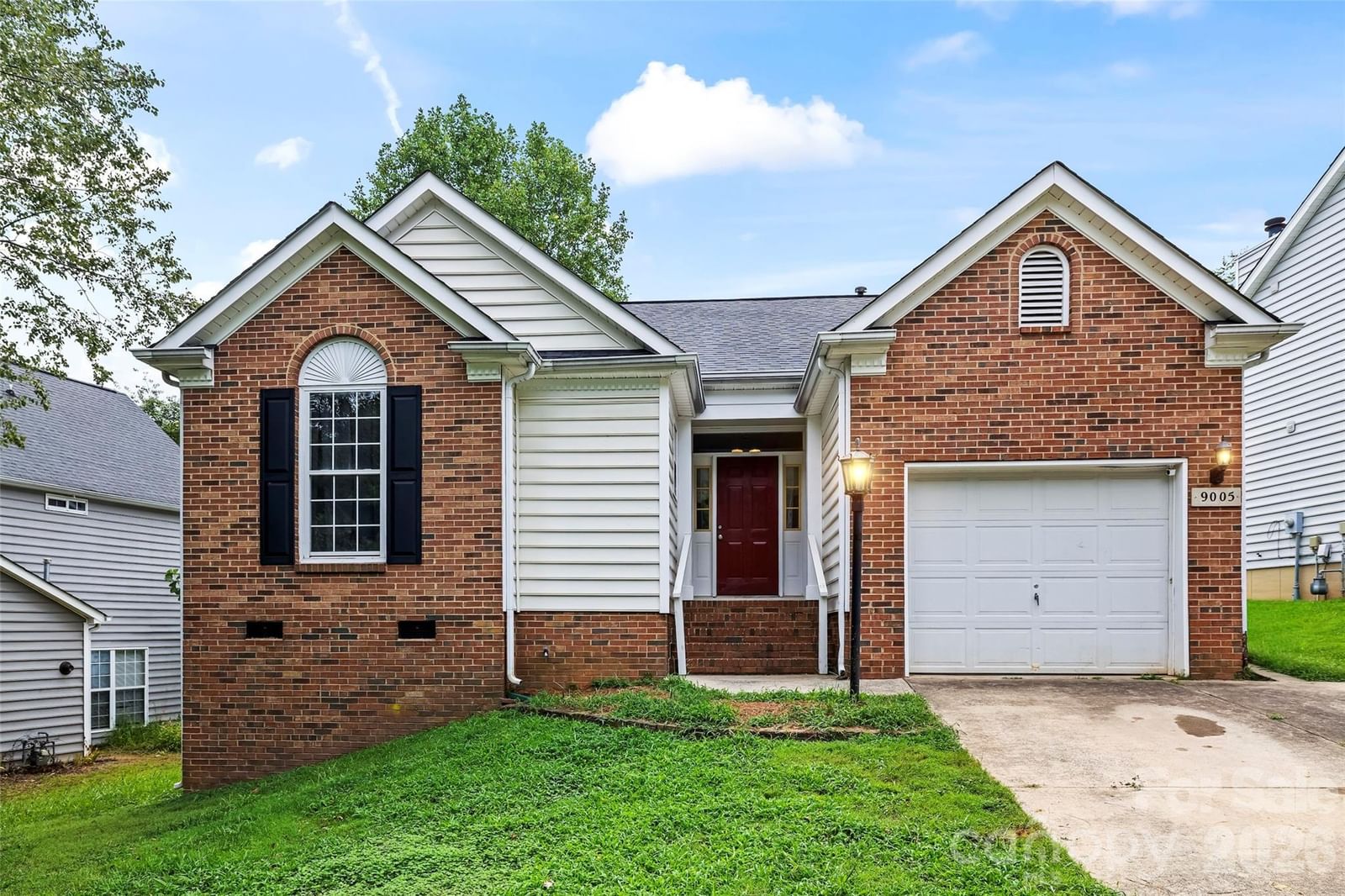 9005 Little Hampton Place, Charlotte, NC 28215