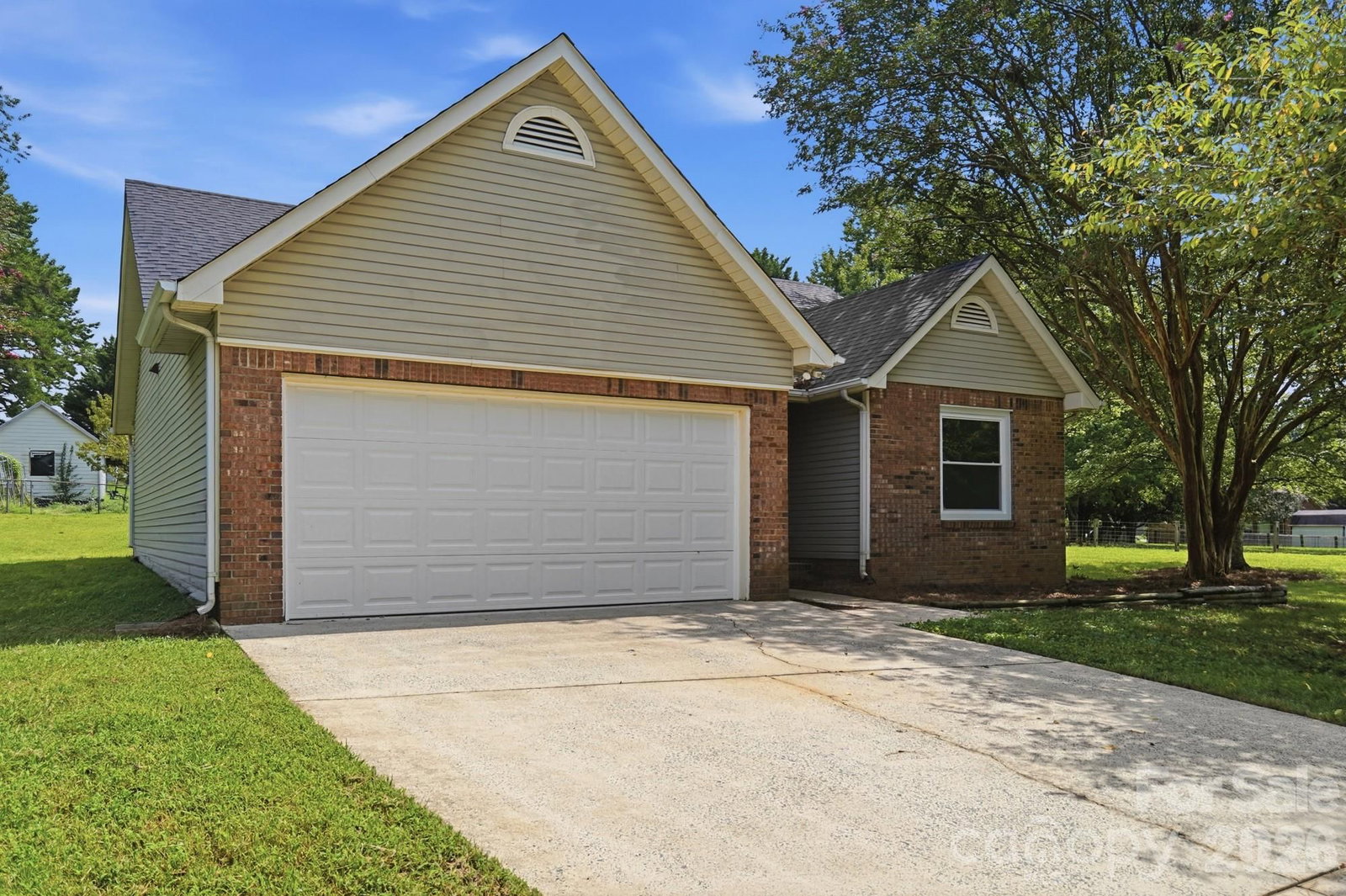 2730 Briar Trail Court, Matthews, NC 28104 - Photo 2
