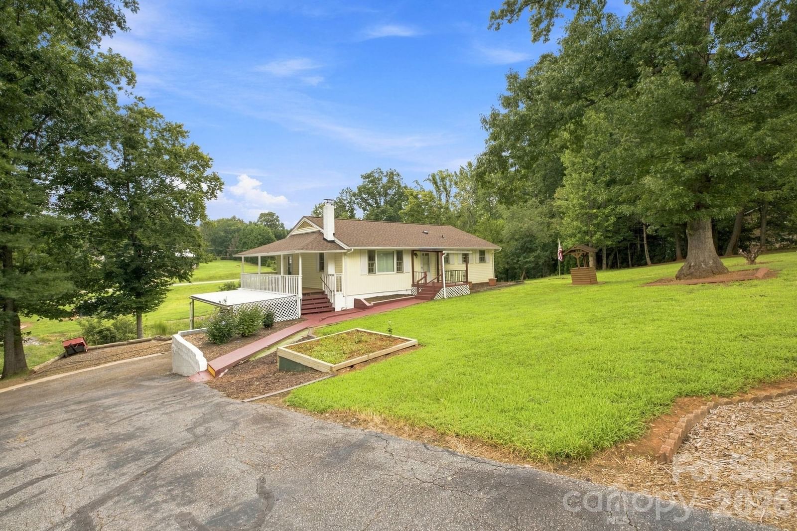 1714 Lazenby Street, Newton, NC 28658 - Photo 3