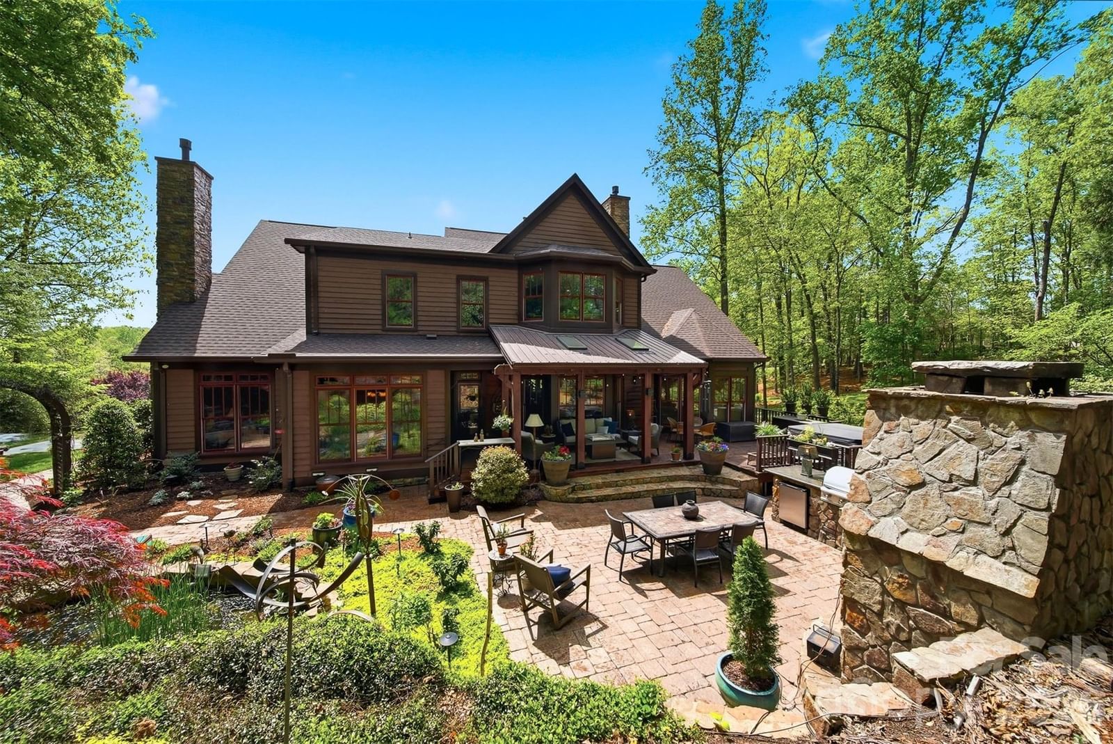 2748 Trent Drive, Conover, NC 28613 - Photo 3