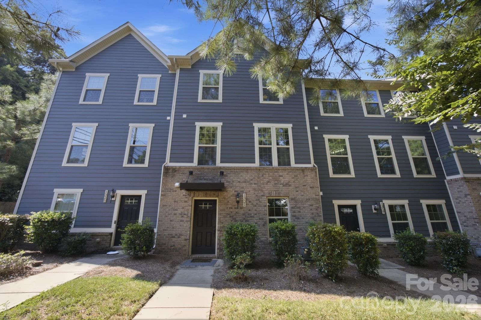 Property at 1321 Queen Lyon, Charlotte, NC 28205