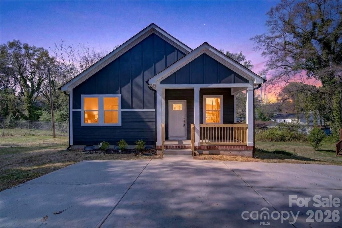811 Craig Place, Shelby, NC 28150 - Photo 2