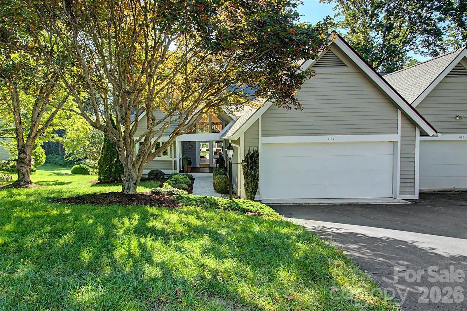 104 Overlook Drive, Flat Rock, NC 28731 - Photo 2