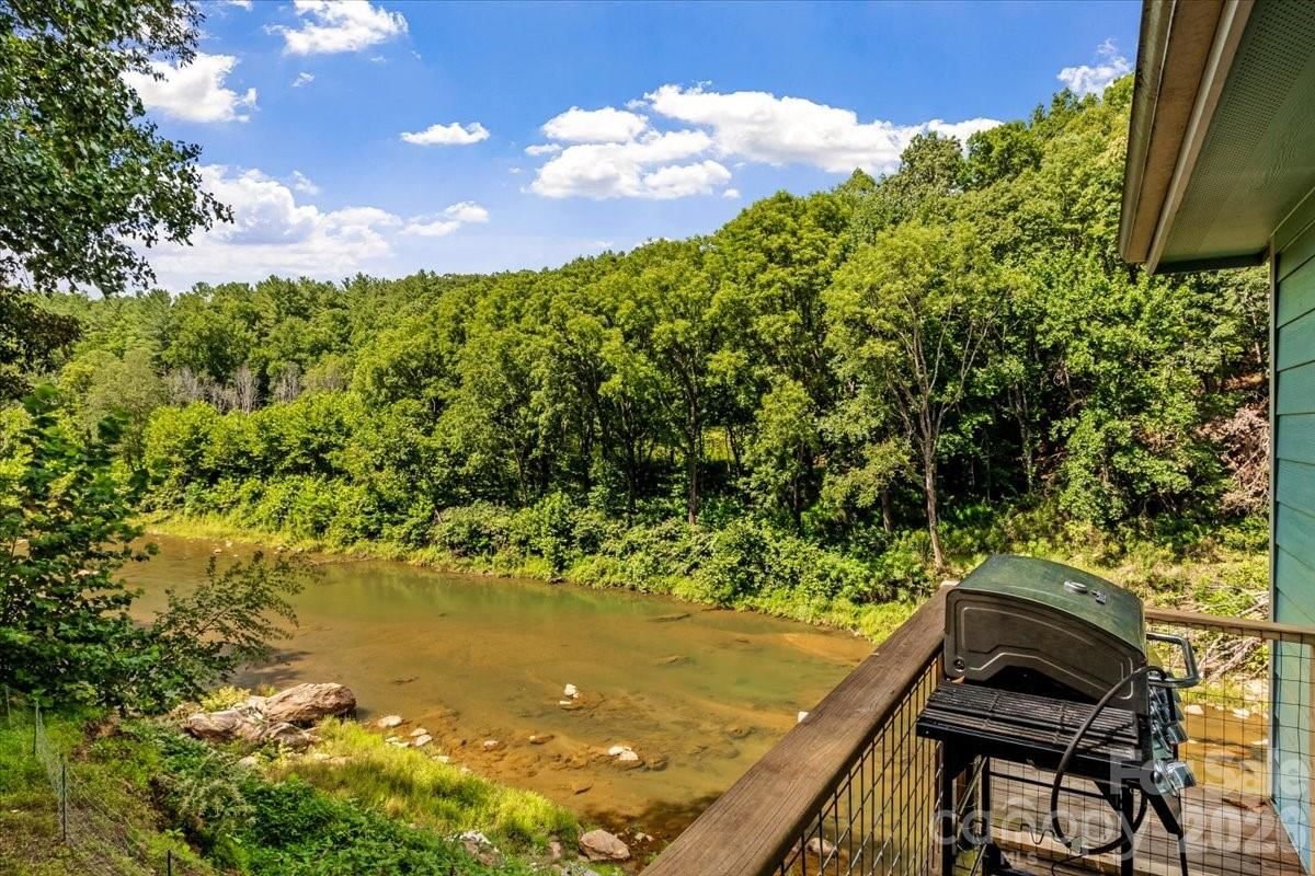 359 Shull Farm Road, Burnsville, NC 28714 - Photo 4